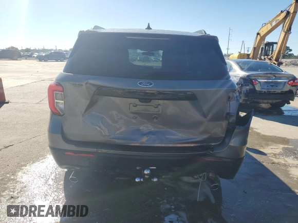 2023 Ford Explorer ST-Line with VIN 1FMSK7KH9PGC02685, listed as a Copart auction lot 81493004 with 28,519 mi miles and Salvage Title. Bid and sale history available at carsss.com. Image 6.