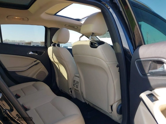 2016 Mercedes-Benz GLA with VIN WDCTG4GB5GJ199567, listed as a IAAI auction lot 41225649 with 122,655 mi miles. Bid and sale history available at carsss.com. Image 8.