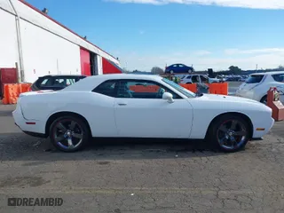 2014 Dodge Challenger SXT with VIN 2C3CDYAGXEH139460, listed as a IAAI auction lot 41420337 with 101,703 mi miles. Bid and sale history available at carsss.com. Image 13.