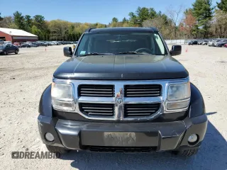 2010 Dodge Nitro SE z VIN 1D4PU2GKXAW137910, wystawiony jako Copart lot #55382555 z przebiegiem 164 294 mil mil oraz Czysty tytuł • Clean title. Historia ofert i sprzedaży dostępna na DreamBid. Obrazek 5.