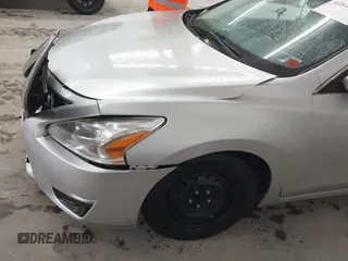 2015 Nissan Altima 2.5 S with VIN 1N4AL3APXFN326902, listed as a IAAI auction lot 41844621 with 229,172 mi miles. Bid and sale history available at carsss.com. Image 6.