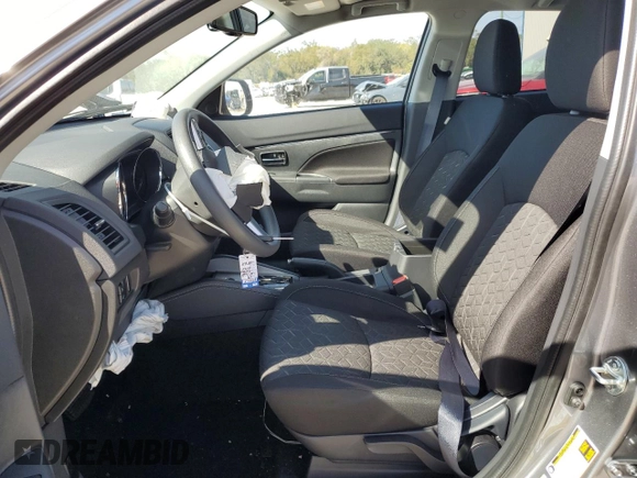2024 Mitsubishi Outlander S z VIN JA4ARUAU6RU023852, wystawiony jako Copart lot #42507375 z przebiegiem 206 mil mil oraz Nie do naprawy • Non repairable. Historia ofert i sprzedaży dostępna na DreamBid. Obrazek 7.