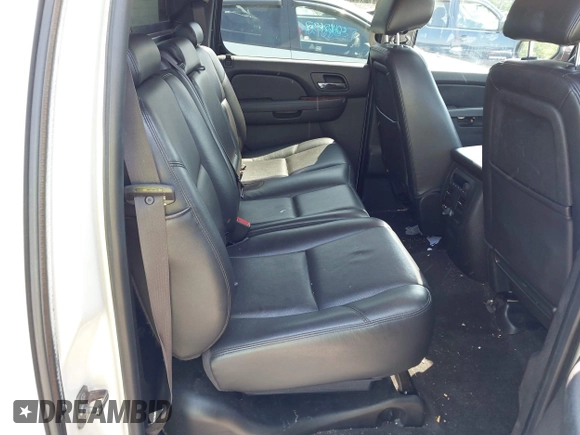 2013 Chevrolet Avalanche LTZ with VIN 3GNTKGE71DG122204, listed as a IAAI auction lot 42513923 with 152,733 mi miles and . Bid and sale history available at DreamBid. Image 8.