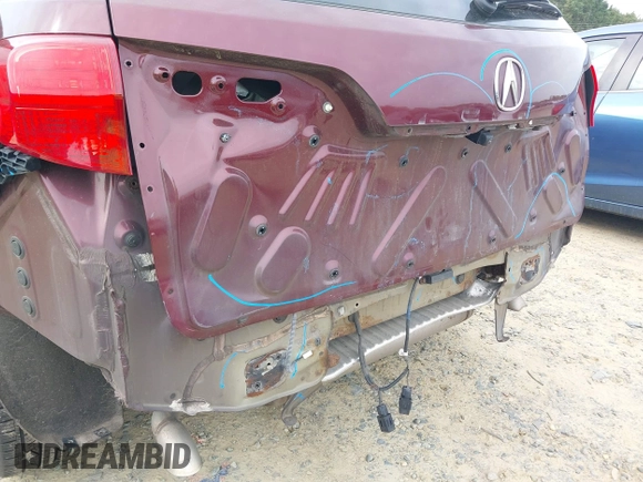 2013 Acura RDX Technology with VIN 5J8TB4H55DL009149, listed as a IAAI auction lot 42027050 with 191,174 mi miles and . Bid and sale history available at DreamBid. Image 6.