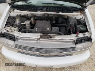 2000 Chevrolet Astro with VIN 1GNDM19W5YB181073, listed as a Copart auction lot 48576114 with Not Provided miles and Salvage Title. Bid and sale history available at carsss.com. Image 13.