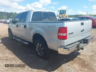 2008 Ford F-150 XLT with VIN 1FTPW14V98FA09331, listed as a IAAI auction lot 42001968 with 263,651 mi miles. Bid and sale history available at carsss.com. Image 3.