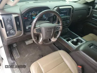 2018 GMC Sierra 2500HD Denali z VIN 1GT12UEY2JF273427, wystawiony jako Copart lot #48467595 z przebiegiem 113 878 mil mil oraz Szkoda całkowita • Salvage title. Historia ofert i sprzedaży dostępna na DreamBid. Obrazek 15.