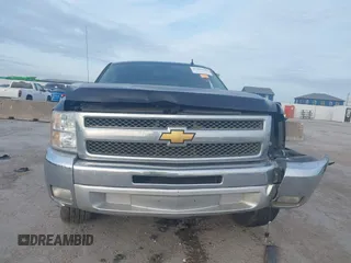 2013 Chevrolet Silverado 1500 LT with VIN 3GCPCSE00DG141940, listed as a IAAI auction lot 41882612 with Not Provided miles. Bid and sale history available at carsss.com. Image 12.