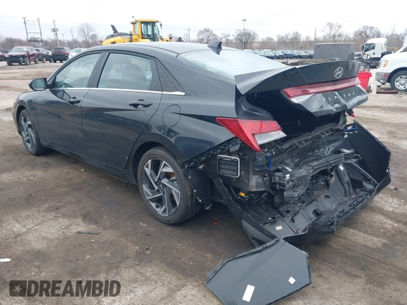2025 Hyundai Elantra Limited z VIN KMHLN4DJ1SU124424, wystawiony jako IAAI lot #42013638 z przebiegiem 2 713 mil mil oraz . Historia ofert i sprzedaży dostępna na DreamBid. Obrazek 3.