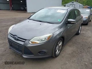2014 Ford Focus SE with VIN 1FADP3K28EL280100, listed as a IAAI auction lot 42081971 with 183,379 mi miles. Bid and sale history available at carsss.com. Image 2.