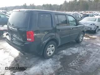 2011 Honda Pilot LX with VIN 5FNYF4H20BB073355, listed as a IAAI auction lot 41588887 with 146,867 mi miles. Bid and sale history available at carsss.com. Image 4.