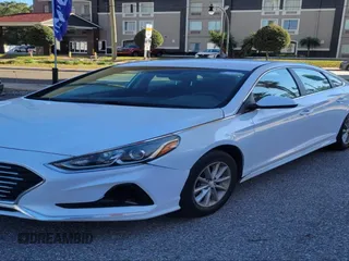 2019 Hyundai Sonata SE with VIN 5NPE24AF2KH739533, listed as a IAAI auction lot 41153663 with 22,829 mi miles and . Bid and sale history available at DreamBid. Image 2.