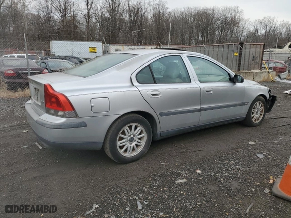 2003 Volvo S60 2.4L with VIN YV1RS61T132265042, listed as a Copart auction lot 82992204 with 0 mi miles and Salvage Title. Bid and sale history available at carsss.com. Image 3.