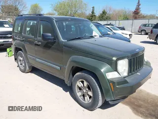 2008 Jeep Liberty Sport z VIN 1J8GN28K48W271159, wystawiony jako IAAI lot #42196387 z przebiegiem 127 173 mil mil oraz . Historia ofert i sprzedaży dostępna na DreamBid. Obrazek 1.
