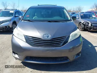 2011 Toyota Sienna with VIN 5TDZK3DC6BS125737, listed as a IAAI auction lot 41815233 with 248,318 mi miles. Bid and sale history available at carsss.com. Image 12.
