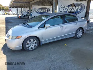 2006 Honda Civic LX z VIN 1HGFA16596L058066, wystawiony jako Copart lot #58095105 z przebiegiem 223 695 mil mil oraz Szkoda całkowita • Salvage title. Historia ofert i sprzedaży dostępna na DreamBid. Obrazek 1.