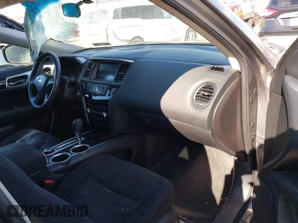 2016 Nissan Pathfinder S with VIN 5N1AR2MM1GC637454, listed as a IAAI auction lot 41640789 with 133,016 mi miles. Bid and sale history available at carsss.com. Image 5.