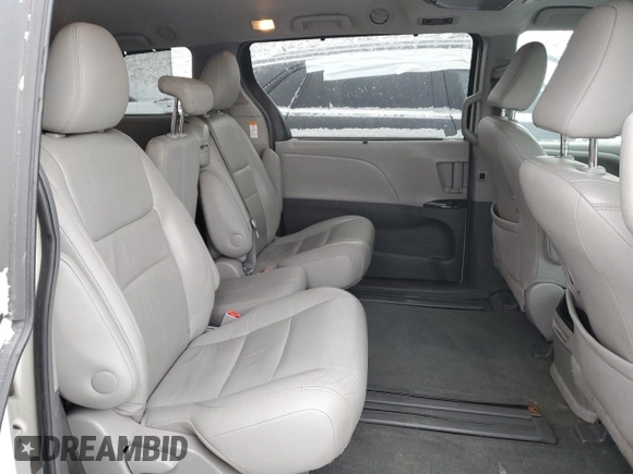 2017 Toyota Sienna with VIN 5TDDZ3DC3HS167720, listed as a Copart auction lot 88321405 with 86,392 mi miles and Salvage Title. Bid and sale history available at DreamBid. Image 11.