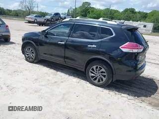 2016 Nissan Rogue SV z VIN KNMAT2MV8GP710455, wystawiony jako IAAI lot #41956161 z przebiegiem 134 612 mil mil oraz . Historia ofert i sprzedaży dostępna na DreamBid. Obrazek 3.