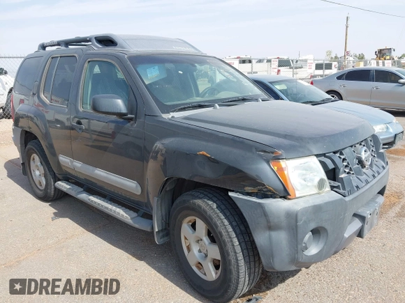 2005 Nissan Xterra SE z VIN 5N1AN08U75C638521, wystawiony jako IAAI lot #42397492 z przebiegiem 132 892 mil mil oraz . Historia ofert i sprzedaży dostępna na DreamBid. Obrazek 1.