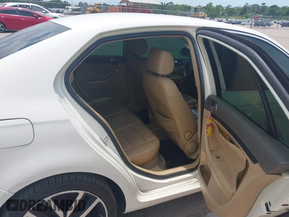 2006 Volkswagen Jetta 1.9L TDI z VIN 3VWRT71K86M632237, wystawiony jako IAAI lot #42390120 z przebiegiem 359 623 mil mil oraz . Historia ofert i sprzedaży dostępna na DreamBid. Obrazek 8.