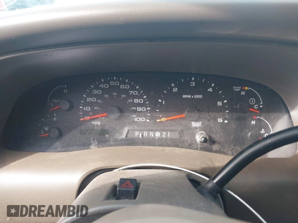2002 Ford Excursion Limited z VIN 1FMNU42S42ED36879, wystawiony jako IAAI lot #41962773 z przebiegiem Nie podano mil oraz . Historia ofert i sprzedaży dostępna na DreamBid. Obrazek 7.
