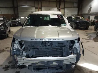 2017 Ford Explorer with VIN 1FM5K8BH0HGC03941, listed as a IAAI auction lot 41334040 with 111,585 mi miles and . Bid and sale history available at DreamBid. Image 12.