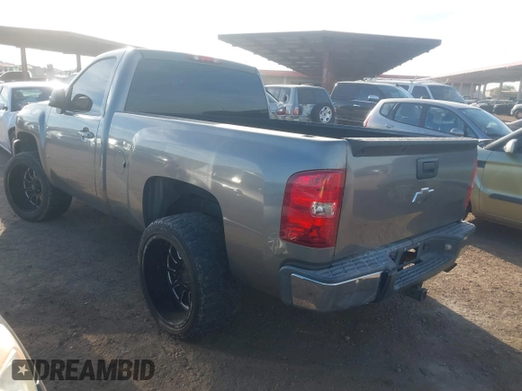 2008 Chevrolet Silverado 1500 Work Truck with VIN 1GCEC14028Z213228, listed as a IAAI auction lot 41492262 with 142,474 mi miles. Bid and sale history available at carsss.com. Image 3.
