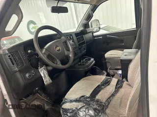 2017 Chevrolet Express Cargo Van with VIN 1GCWGAFFXH1244087, listed as a IAAI auction lot 42146943 with 183,282 mi miles. Bid and sale history available at carsss.com. Image 1.