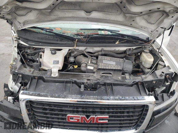 2017 GMC Savana Cargo z VIN 1GTW7AFF5H1143359, wystawiony jako Copart lot #53189835 z przebiegiem 114 245 mil mil oraz Szkoda całkowita • Salvage title. Historia ofert i sprzedaży dostępna na DreamBid. Obrazek 13.