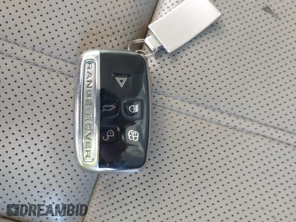 2013 Land Rover Range Rover HSE z VIN SALGS2DF2DA111662, wystawiony jako IAAI lot #41806393 z przebiegiem 167 259 mil mil oraz . Historia ofert i sprzedaży dostępna na DreamBid. Obrazek 11.