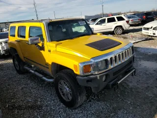 2007 Hummer H3 SUV with VIN 5GTDN13EX78196906, listed as a Copart auction lot 84805334 with 224,002 mi miles and Salvage Title. Bid and sale history available at DreamBid. Image 4.