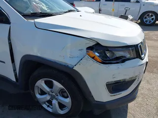 2020 Jeep Compass Altitude z VIN 3C4NJCBB8LT124978, wystawiony jako IAAI lot #42084990 z przebiegiem 101 501 mil mil oraz . Historia ofert i sprzedaży dostępna na DreamBid. Obrazek 6.