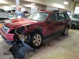 2012 Subaru Outback 2.5i z VIN 4S4BRCACXC3227493, wystawiony jako Copart lot #56747645 z przebiegiem 131 177 mil mil oraz Szkoda całkowita • Salvage title. Historia ofert i sprzedaży dostępna na DreamBid. Obrazek 1.