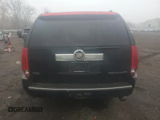 2010 Cadillac Escalade ESV Luxury z VIN 1GYUKHEF1AR199882, wystawiony jako Copart lot #49752735 z przebiegiem 201 061 mil mil oraz Czysty tytuł • Clean title. Historia ofert i sprzedaży dostępna na DreamBid. Obrazek 6.