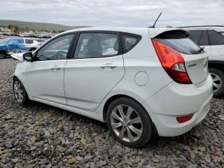 2013 Hyundai Accent SE with VIN KMHCU5AE7DU091402, listed as a Copart auction lot 50698845 with 125,262 mi miles and Salvage Title. Bid and sale history available at carsss.com. Image 2.