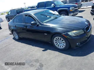 2009 BMW 3 Series 328i z VIN WBAPH735X9E126967, wystawiony jako IAAI lot #42053469 z przebiegiem 144 013 mil mil oraz . Historia ofert i sprzedaży dostępna na DreamBid. Obrazek 12.