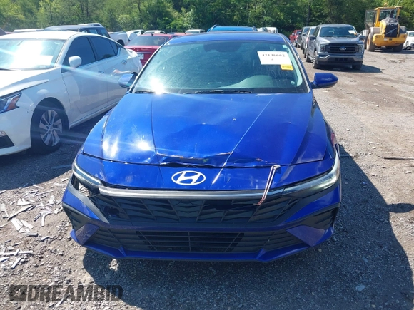 2024 Hyundai Elantra SEL with VIN KMHLM4DG9RU751809, listed as a IAAI auction lot 42146662 with 8,942 mi miles and . Bid and sale history available at DreamBid. Image 6.
