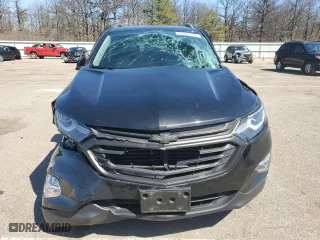 2021 Chevrolet Equinox LT with VIN 3GNAXKEV5ML401057, listed as a Copart auction lot 52242195 with 43,904 mi miles and Salvage Title. Bid and sale history available at carsss.com. Image 5.