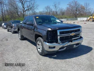 2015 Chevrolet Silverado 1500 LT with VIN 3GCUKREC8FG510992, listed as a IAAI auction lot 41966354 with 176,347 mi miles. Bid and sale history available at carsss.com. Image 1.