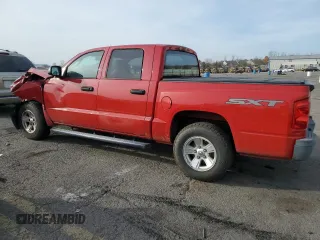 2008 Dodge Dakota SXT z VIN 1D7HW38KX8S542737, wystawiony jako Copart lot #78130834 z przebiegiem 60 496 mil mil oraz Szkoda całkowita • Salvage title. Historia ofert i sprzedaży dostępna na DreamBid. Obrazek 2.