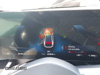 2024 BMW i5 M60 z VIN WBY43FK01RCP34925, wystawiony jako IAAI lot #41100557 z przebiegiem 27 814 mil mil oraz . Historia ofert i sprzedaży dostępna na DreamBid. Obrazek 7.