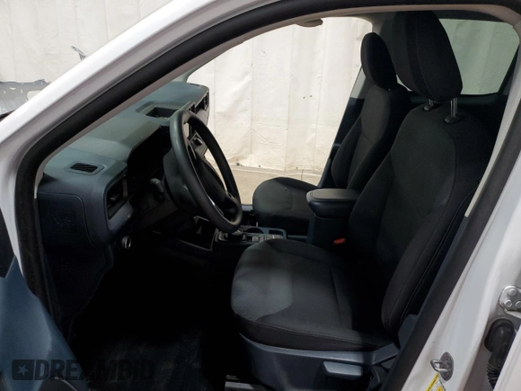 2023 Ford Maverick XL z VIN 3FTTW8F98PRA23603, wystawiony jako Copart lot #57517105 z przebiegiem Nie podano mil oraz Czysty tytuł • Clean title. Historia ofert i sprzedaży dostępna na DreamBid. Obrazek 7.