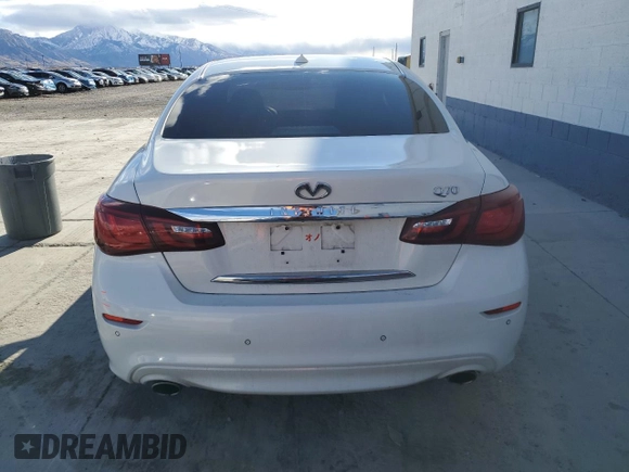 2018 Infiniti Q70 Luxe with VIN JN1BY1AR2JM220015, listed as a Copart auction lot 86657254 with 120,172 mi miles and Salvage title. Bid and sale history available at DreamBid. Image 6.