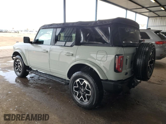 2022 Ford Bronco with VIN 1FMDE5BH1NLB79900, listed as a Copart auction lot 49434105 with 34,331 mi miles and Salvage Title. Bid and sale history available at DreamBid. Image 2.