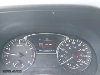 2019 Nissan Pathfinder SV with VIN 5N1DR2MN7KC615974, listed as a IAAI auction lot 41882548 with 117,512 mi miles. Bid and sale history available at carsss.com. Image 7.