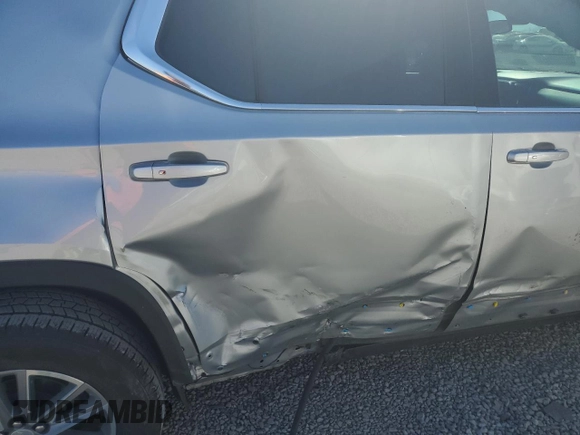 2022 Chevrolet Traverse LT Cloth with VIN 1GNERGKW1NJ166154, listed as a Copart auction lot 47476985 with 34,793 mi miles and Salvage Title. Bid and sale history available at carsss.com. Image 11.