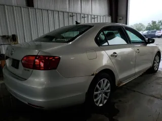 2011 Volkswagen Jetta SE with VIN 3VWBZ7AJ7BM383463, listed as a Copart auction lot 64434495 with 176,161 mi miles and Clean title. Bid and sale history available at DreamBid. Image 3.