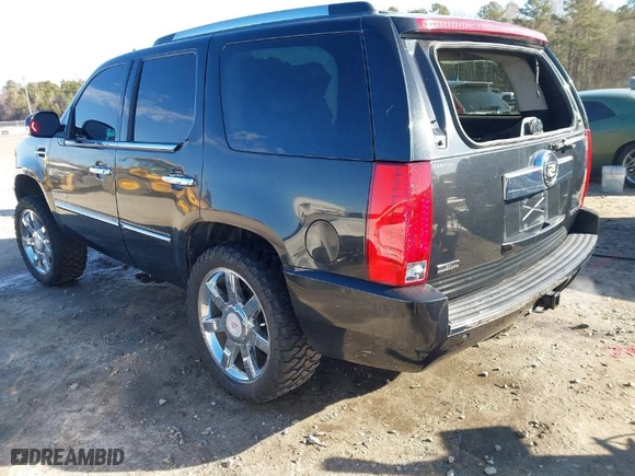 2011 Cadillac Escalade Luxury with VIN 1GYS4BEF5BR216019, listed as a IAAI auction lot 41193238 with NaN miles. Bid and sale history available at carsss.com. Image 3.