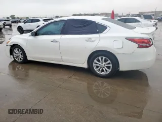 2014 Nissan Altima 2.5 with VIN 1N4AL3AP4EC429632, listed as a Copart auction lot 51980985 with 176,879 mi miles and Clean Title. Bid and sale history available at carsss.com. Image 2.